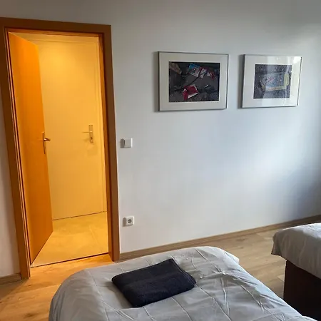 Stefans B - 20 Min Bis Dd Messe Und Flughafen Inkl Parkplatz Apartment Willich